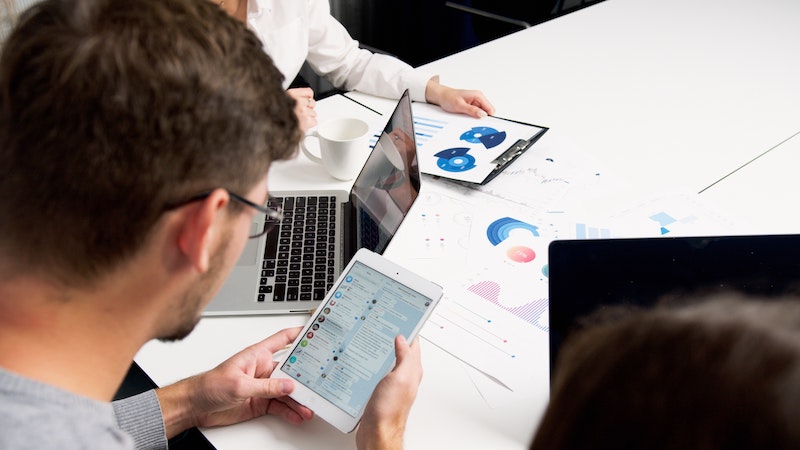 How does MDM work?